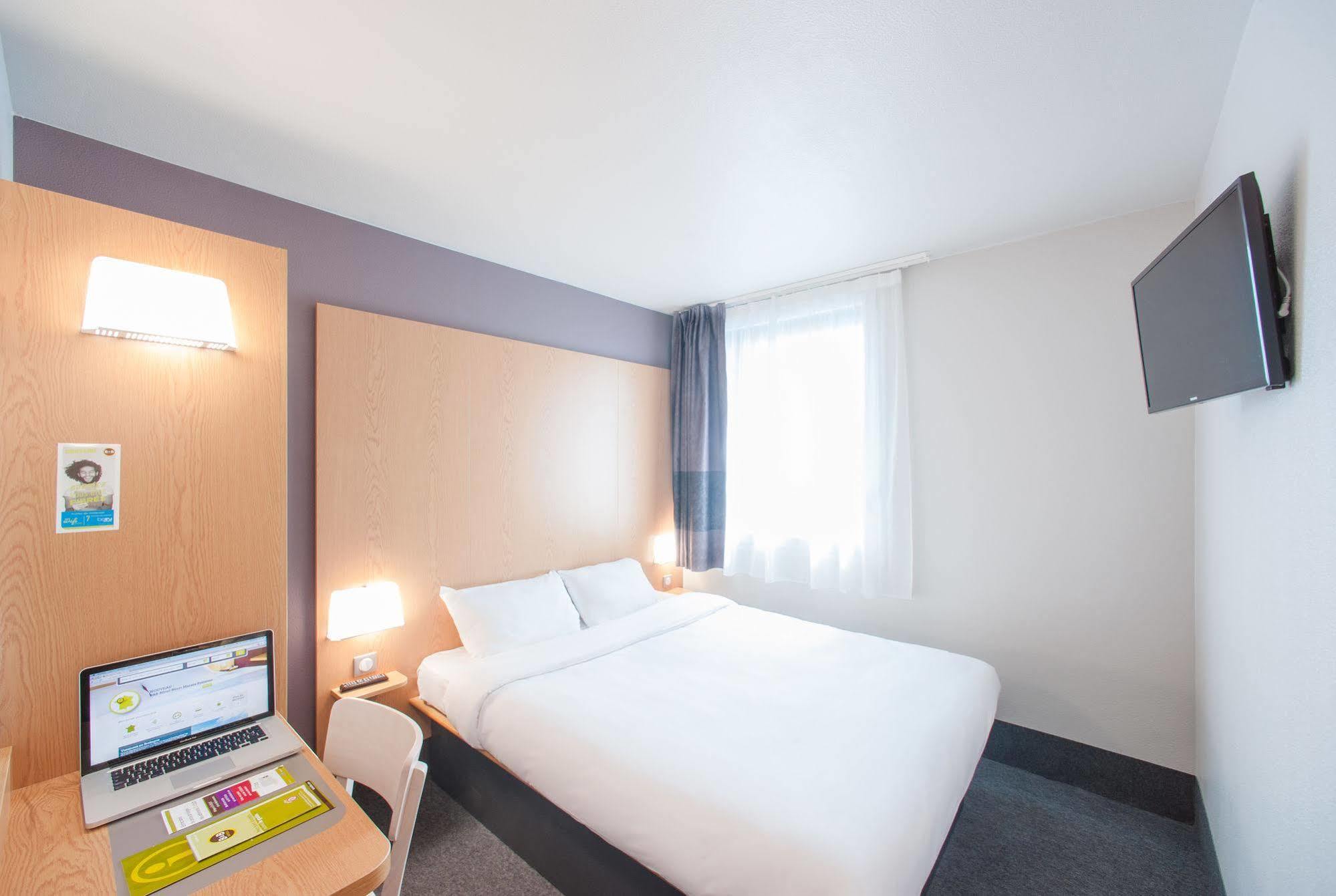 B&B Hotel Montlhery Линас Экстерьер фото